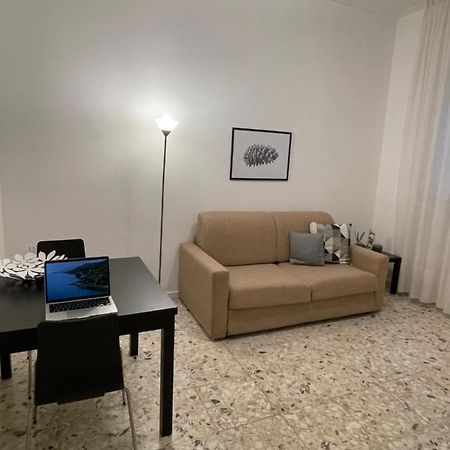 Casa Lia 47 Apartment Viareggio Luaran gambar