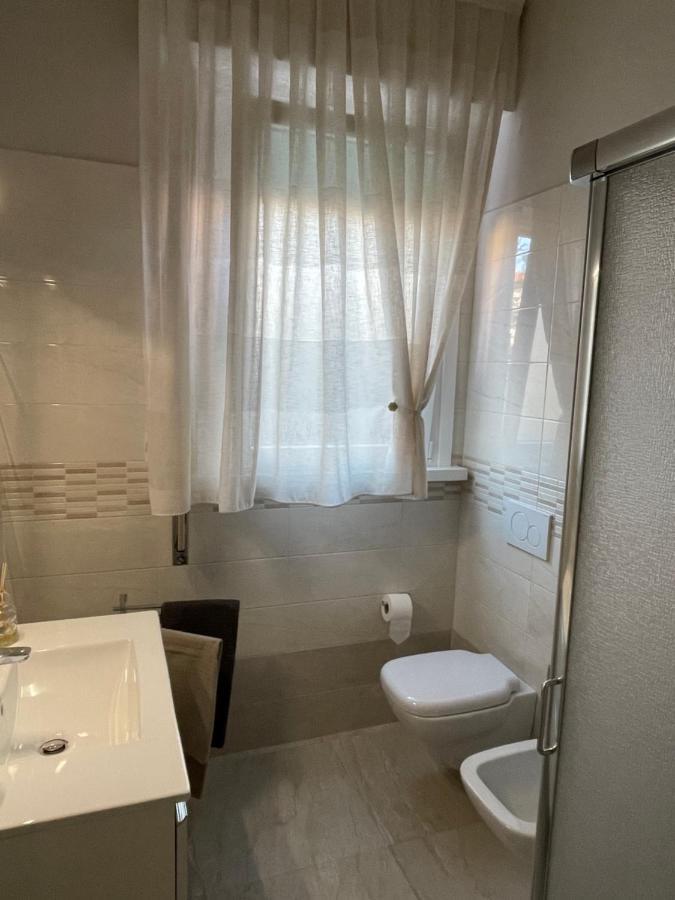 Casa Lia 47 Apartment Viareggio Luaran gambar