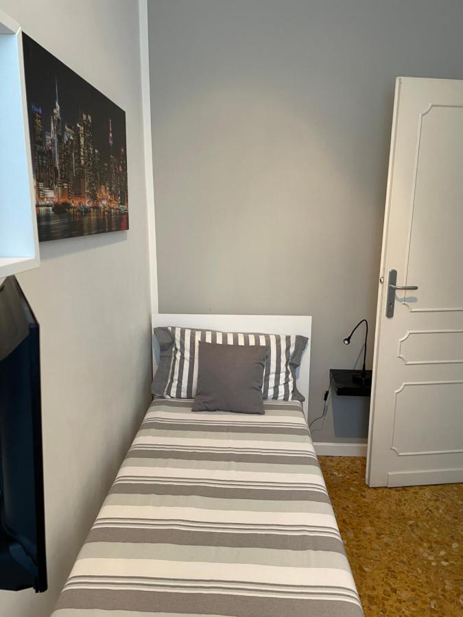Casa Lia 47 Apartment Viareggio Luaran gambar